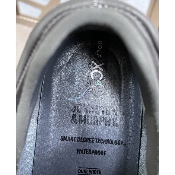 Athletic_Shoes
